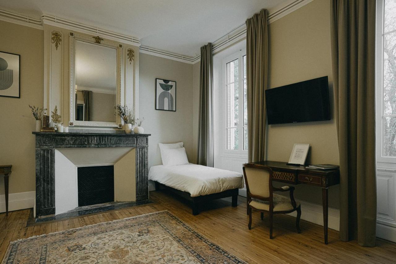 B&B Le Domaine Des Marcoujans Saint-Elix-le-Chateau Eksteriør bilde
