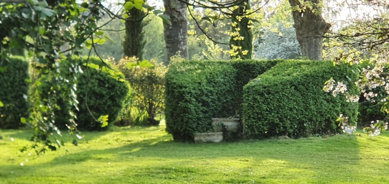 B&B Le Domaine Des Marcoujans Saint-Elix-le-Chateau Eksteriør bilde
