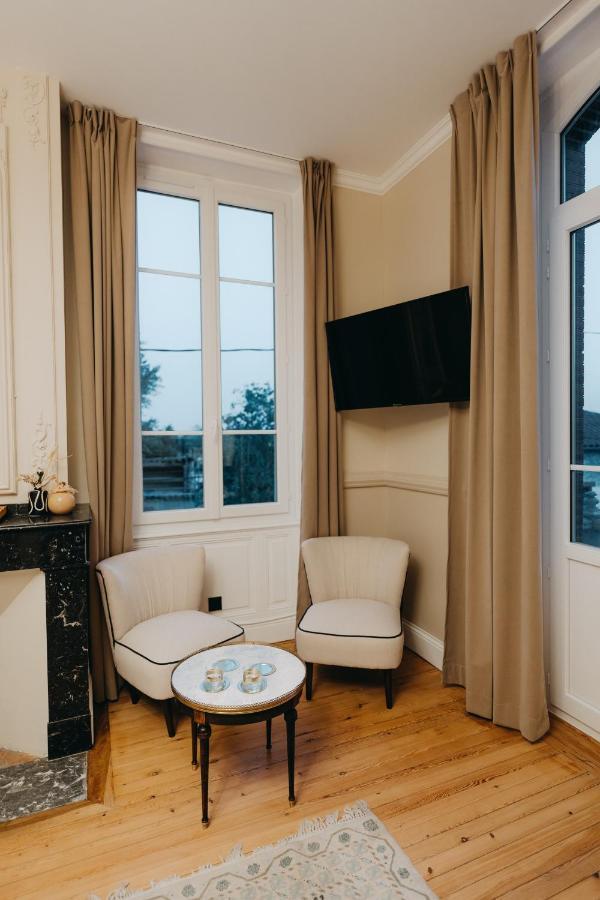 B&B Le Domaine Des Marcoujans Saint-Elix-le-Chateau Eksteriør bilde
