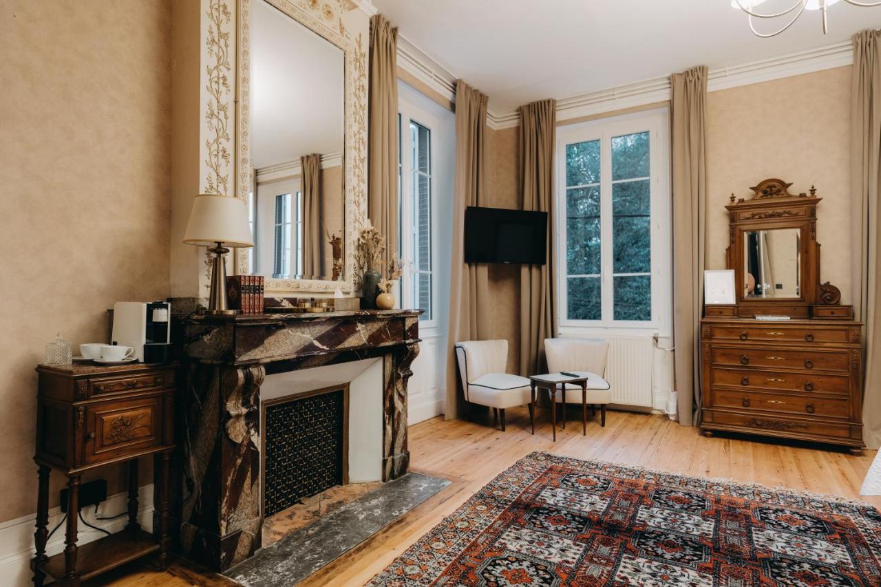B&B Le Domaine Des Marcoujans Saint-Elix-le-Chateau Eksteriør bilde